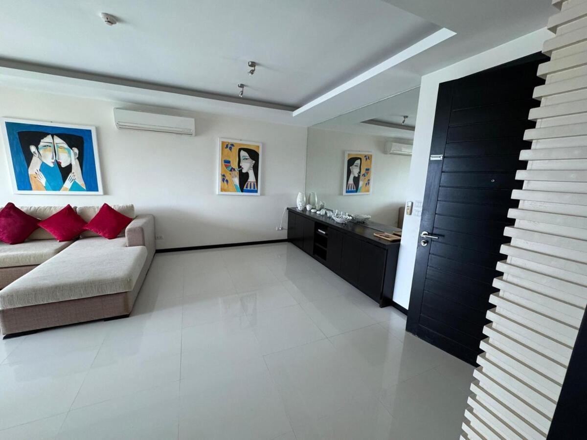 Modern 2-Bedroom Condo In Kamala Near The Beach ภายนอก รูปภาพ