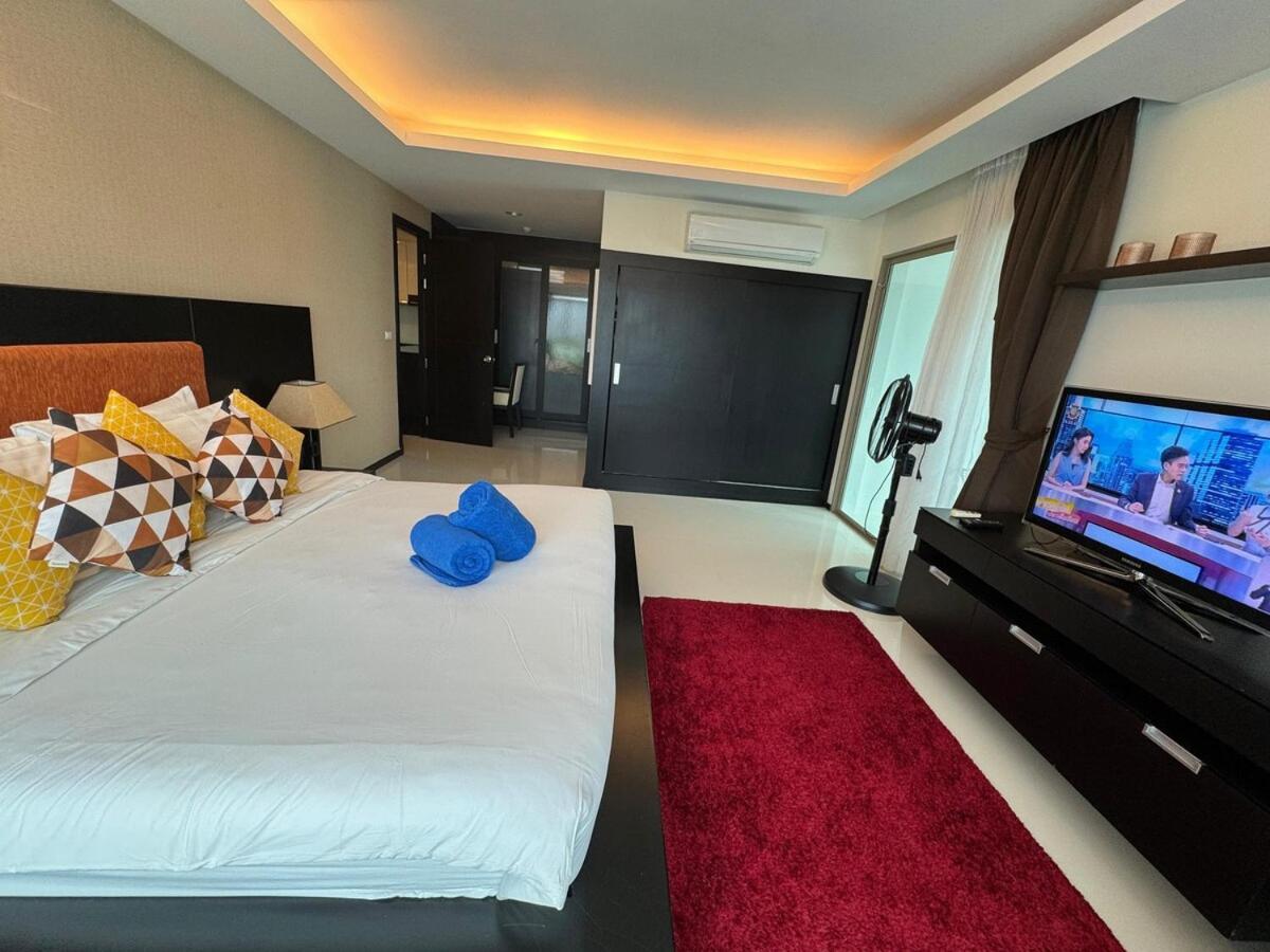 Modern 2-Bedroom Condo In Kamala Near The Beach ภายนอก รูปภาพ